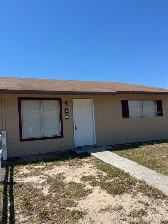 Recently Rented: $1,500 (3 beds, 2 baths, 1140 Square Feet)