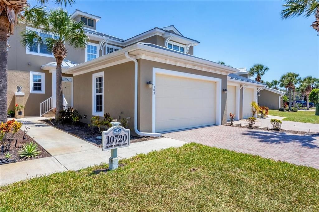 For Sale: $390,000 (3 beds, 2 baths, 2066 Square Feet)