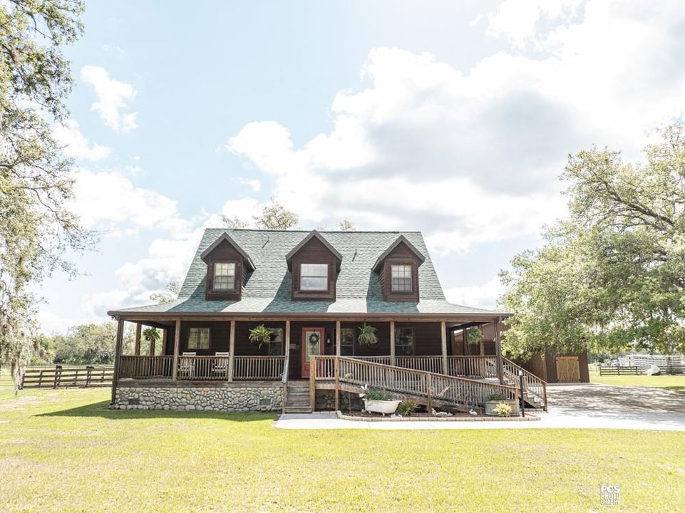 En Venta: $575,000 (3 camas, 2 baños, 2367 Pies cuadrados)