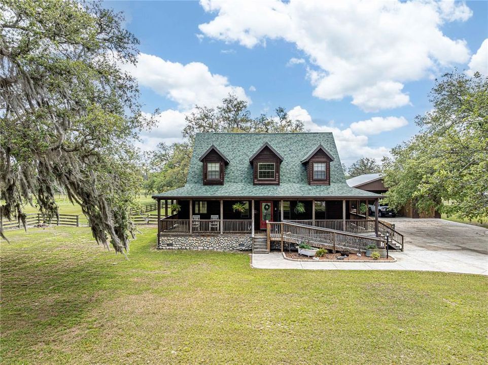 En Venta: $575,000 (3 camas, 2 baños, 2367 Pies cuadrados)