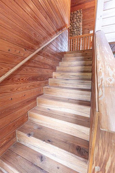 En Venta: $575,000 (3 camas, 2 baños, 2367 Pies cuadrados)