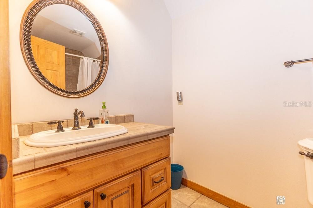 En Venta: $575,000 (3 camas, 2 baños, 2367 Pies cuadrados)