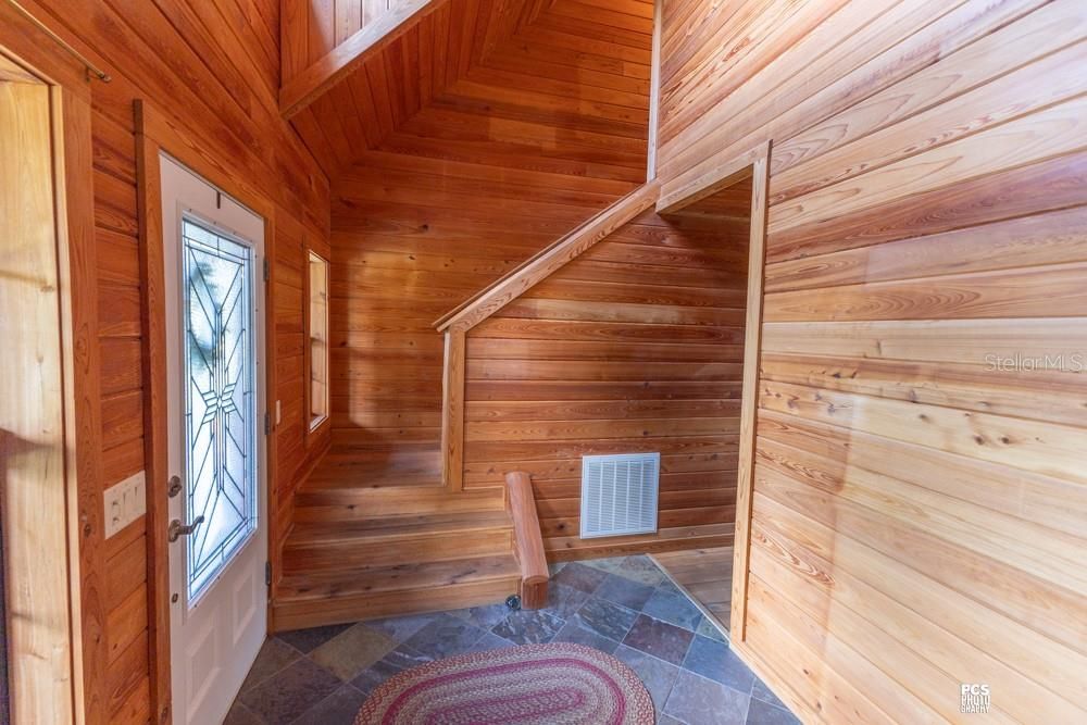 En Venta: $575,000 (3 camas, 2 baños, 2367 Pies cuadrados)