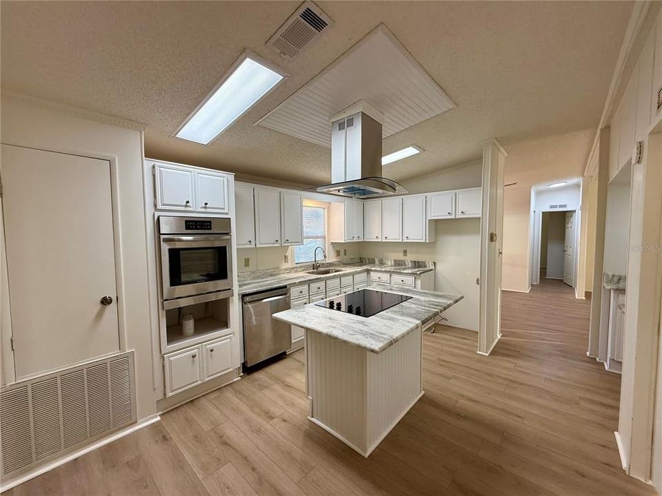 En Venta: $179,000 (2 camas, 2 baños, 1352 Pies cuadrados)