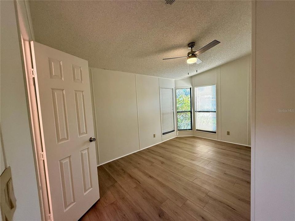 En Venta: $179,000 (2 camas, 2 baños, 1352 Pies cuadrados)