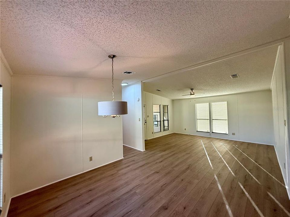 En Venta: $179,000 (2 camas, 2 baños, 1352 Pies cuadrados)