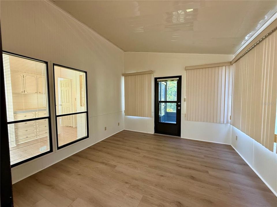 En Venta: $179,000 (2 camas, 2 baños, 1352 Pies cuadrados)