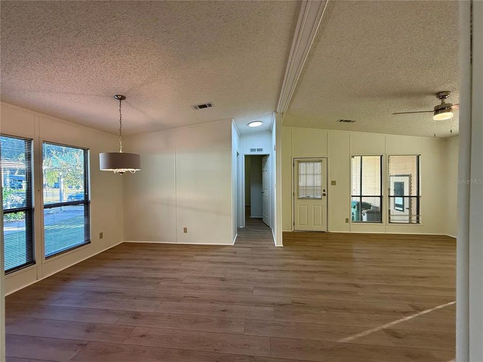 En Venta: $179,000 (2 camas, 2 baños, 1352 Pies cuadrados)