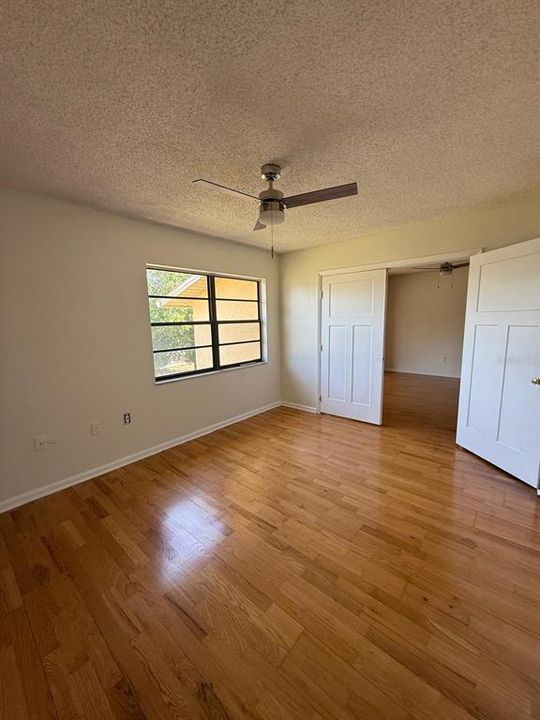 待售: $82,900 (2 贝兹, 2 浴室, 1085 平方英尺)