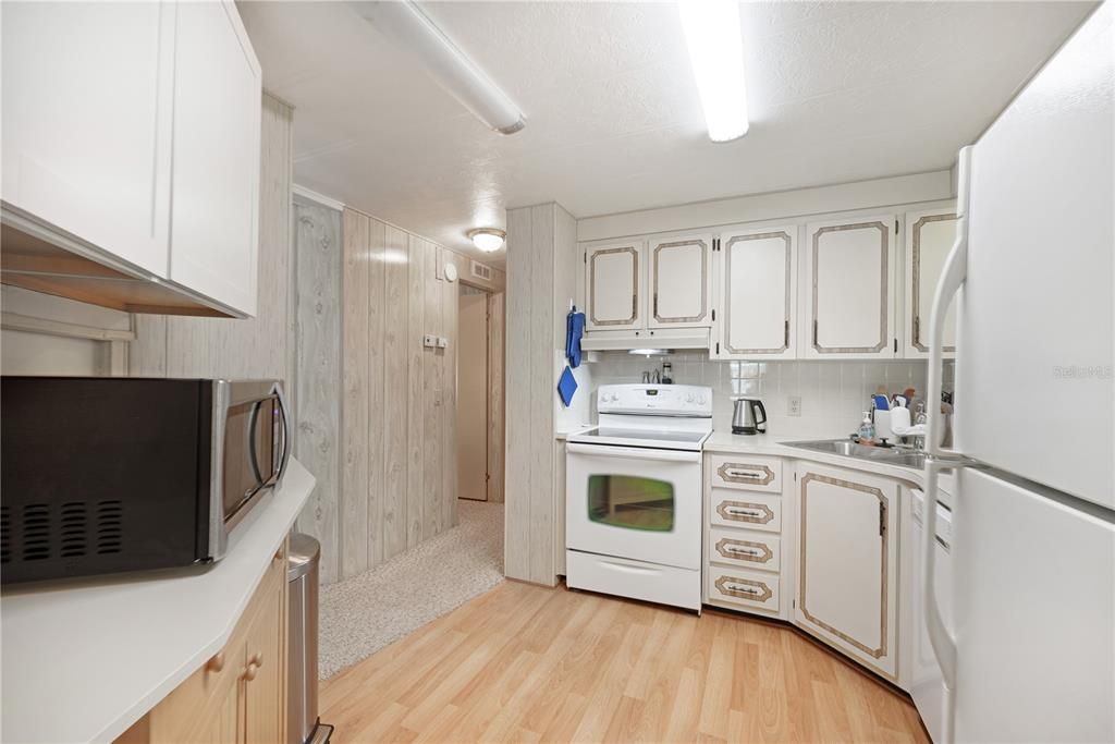 На продажу: $120,000 (2 спален, 2 ванн, 864 Квадратных фут)