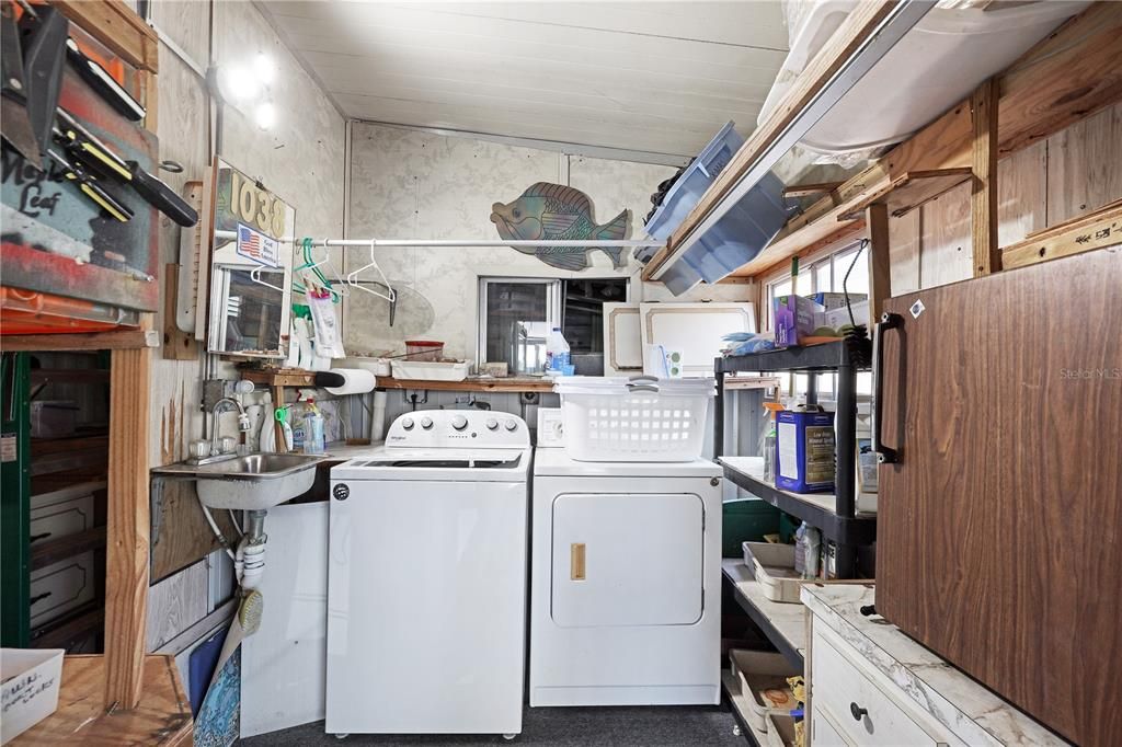 На продажу: $120,000 (2 спален, 2 ванн, 864 Квадратных фут)