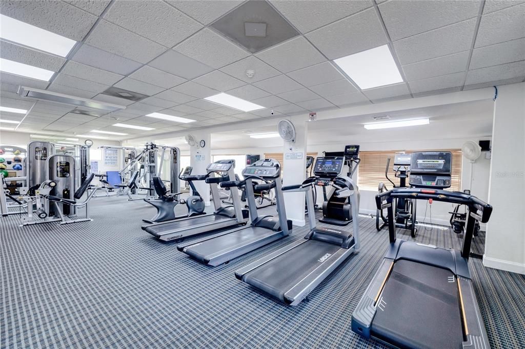 На продажу: $120,000 (2 спален, 2 ванн, 864 Квадратных фут)