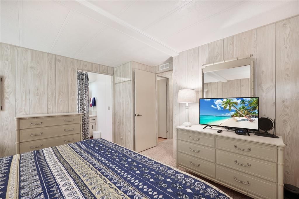 На продажу: $120,000 (2 спален, 2 ванн, 864 Квадратных фут)