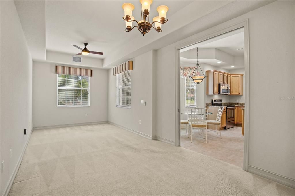 En Venta: $399,999 (2 camas, 2 baños, 2031 Pies cuadrados)