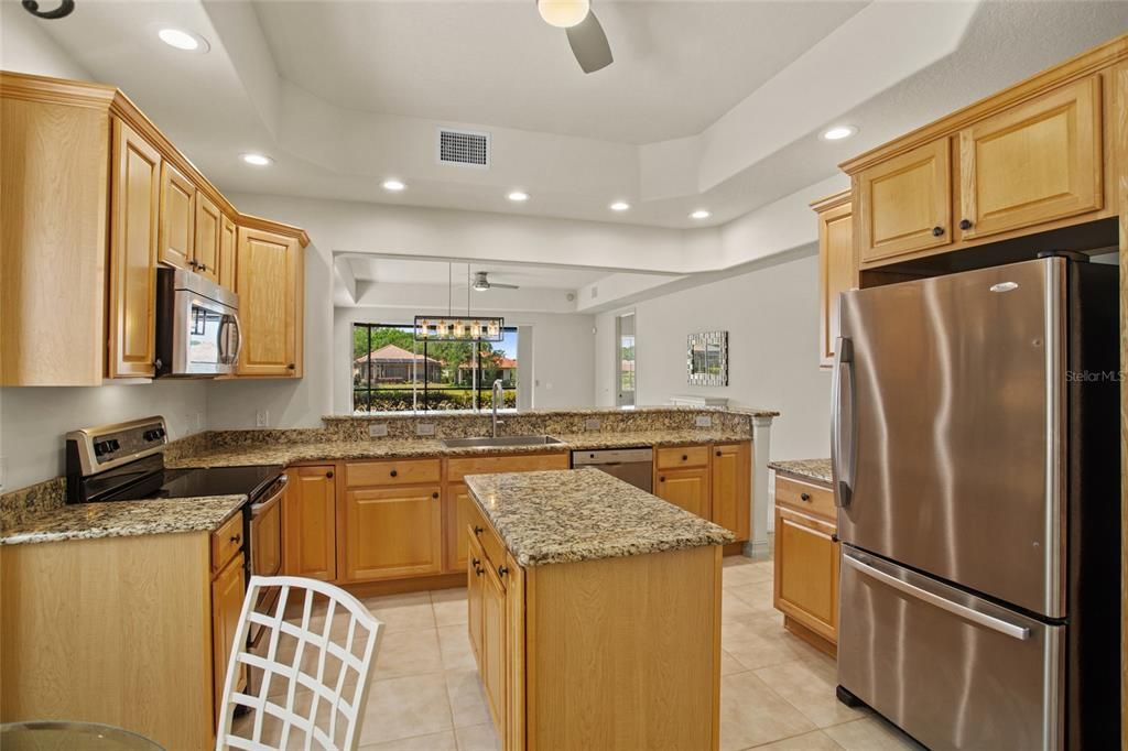 En Venta: $399,999 (2 camas, 2 baños, 2031 Pies cuadrados)