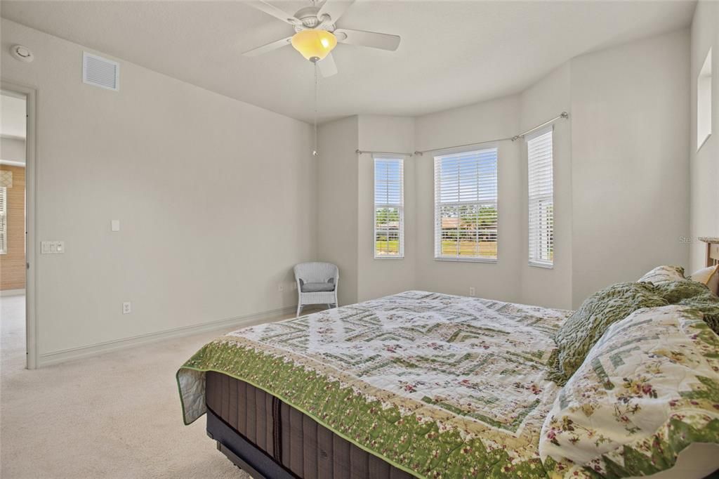 En Venta: $399,999 (2 camas, 2 baños, 2031 Pies cuadrados)