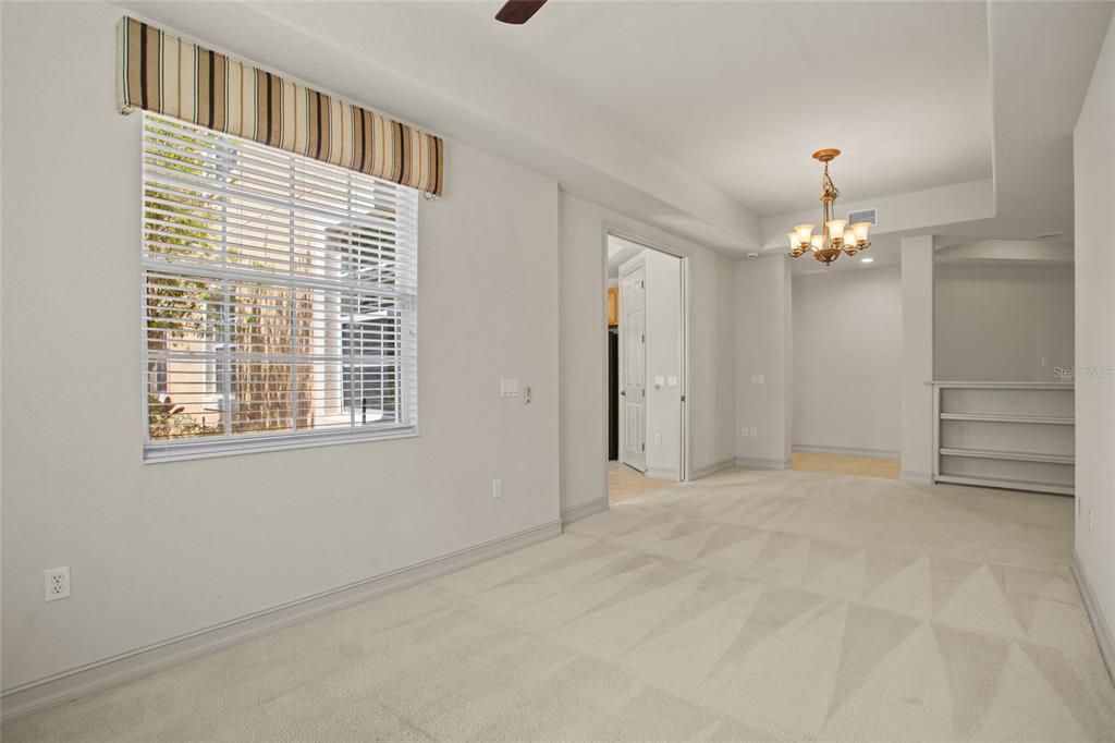 En Venta: $399,999 (2 camas, 2 baños, 2031 Pies cuadrados)