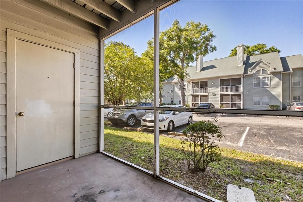 Active With Contract: $130,000 (1 beds, 1 baths, 722 Square Feet)