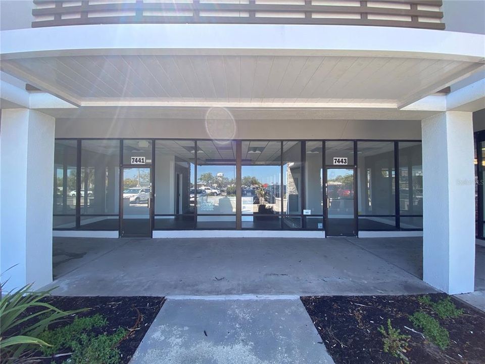 На продажу: $45,810 (0 спален, 0 ванн, 1527 Квадратных фут)