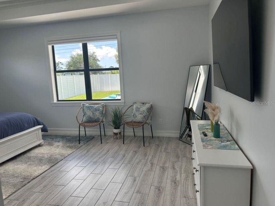 For Rent: $4,200 (3 beds, 2 baths, 1843 Square Feet)