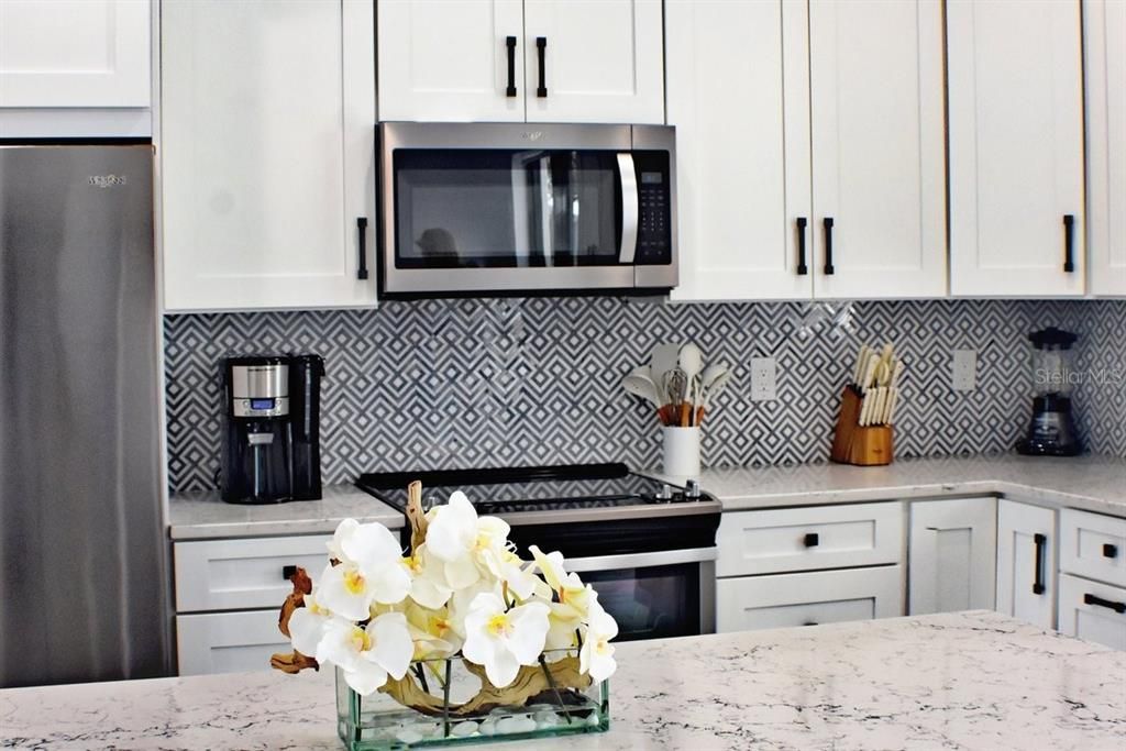 For Rent: $4,200 (3 beds, 2 baths, 1843 Square Feet)