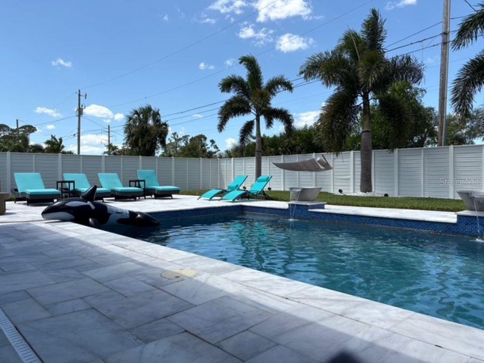 For Rent: $4,200 (3 beds, 2 baths, 1843 Square Feet)