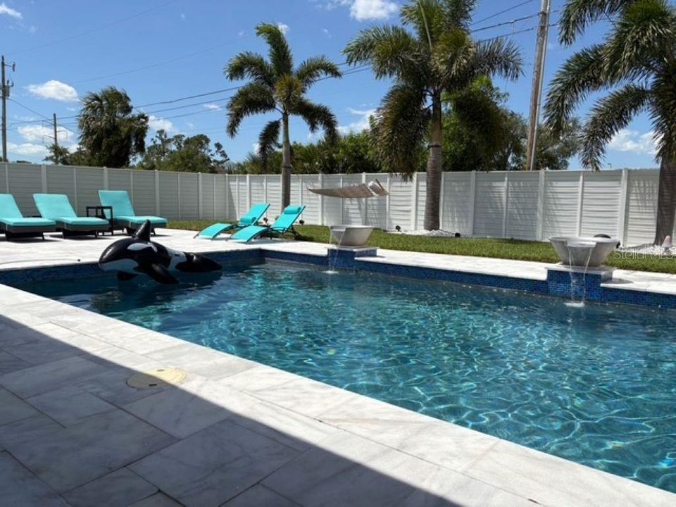 For Rent: $4,200 (3 beds, 2 baths, 1843 Square Feet)