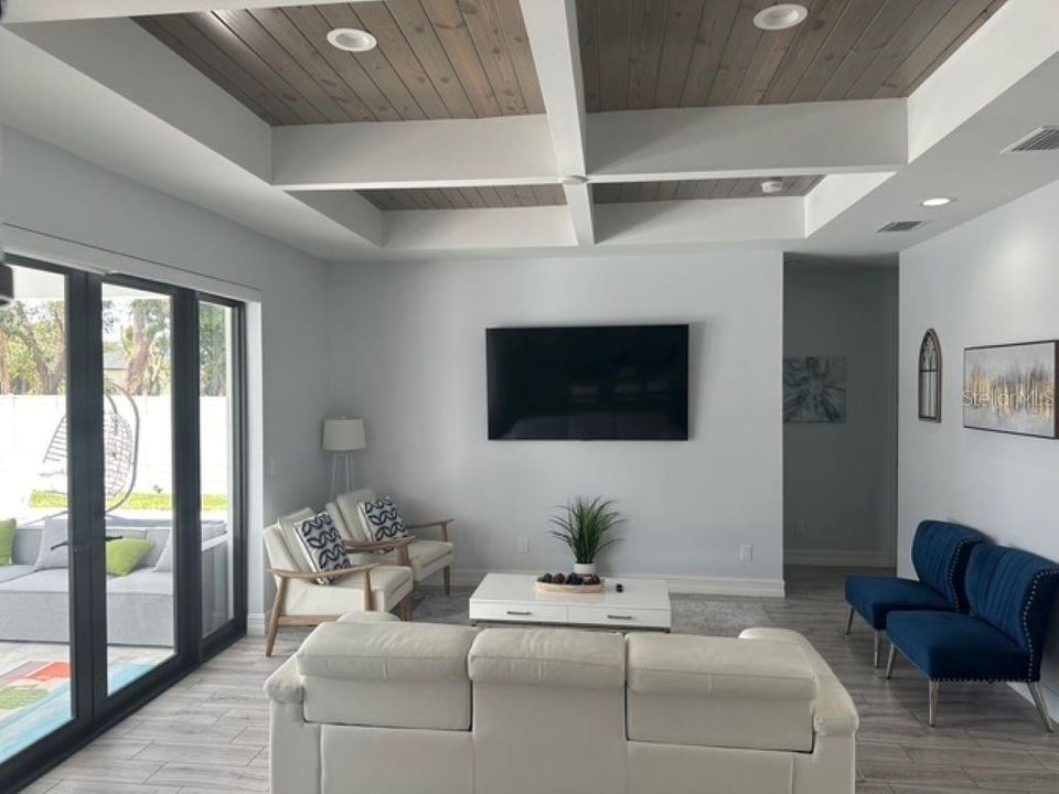 For Rent: $4,200 (3 beds, 2 baths, 1843 Square Feet)