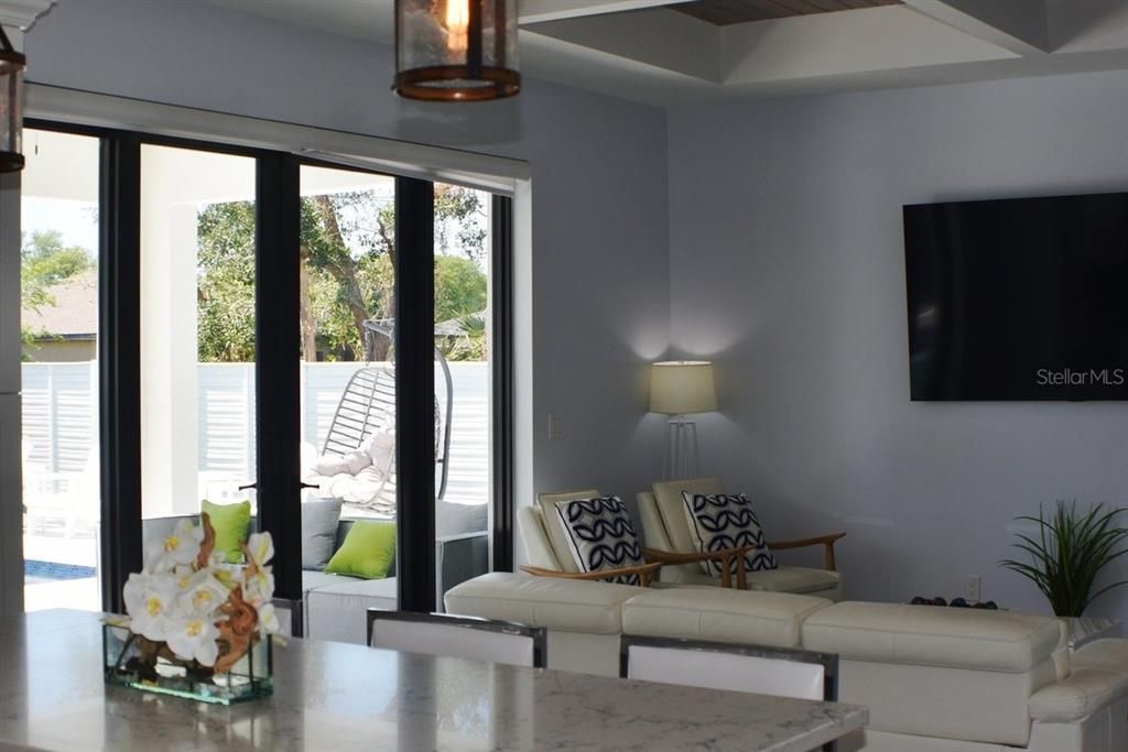 For Rent: $4,200 (3 beds, 2 baths, 1843 Square Feet)