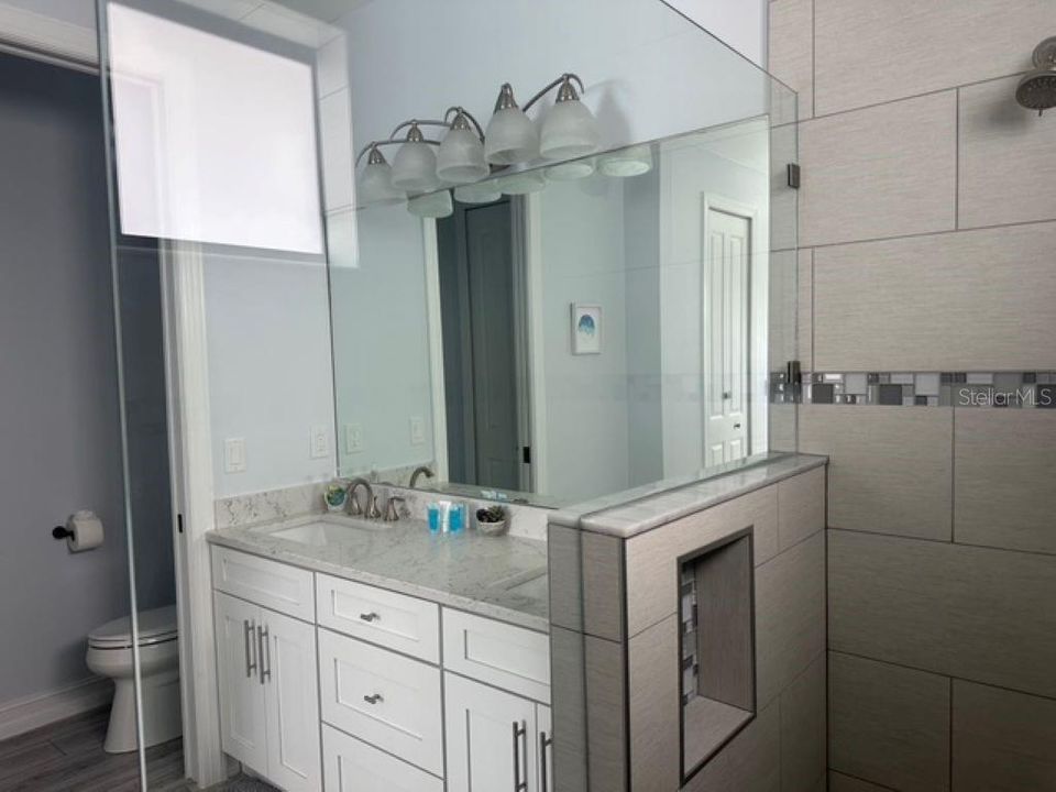 For Rent: $4,200 (3 beds, 2 baths, 1843 Square Feet)