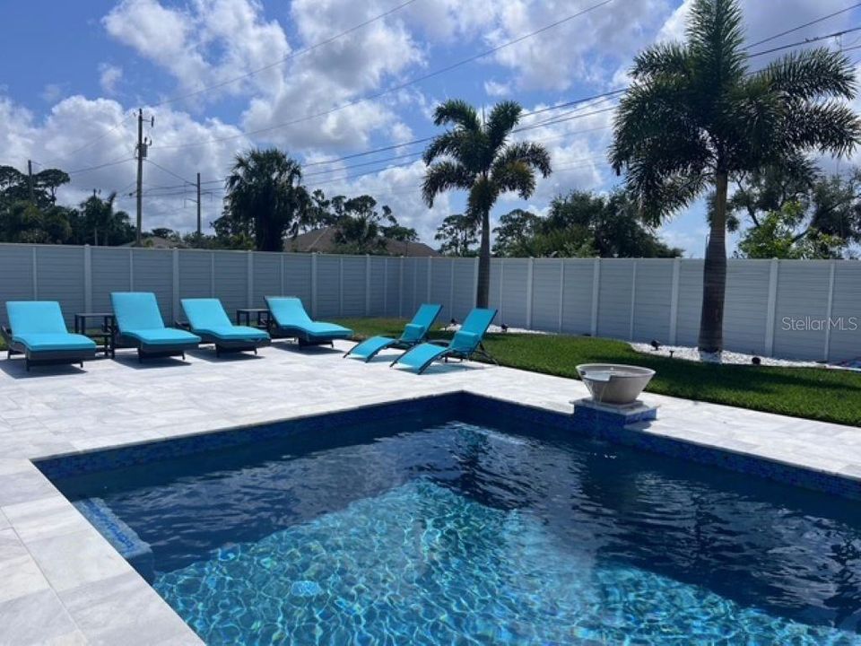 For Rent: $4,200 (3 beds, 2 baths, 1843 Square Feet)