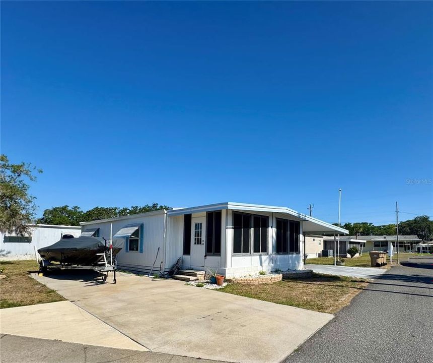 На продажу: $159,900 (2 спален, 2 ванн, 864 Квадратных фут)