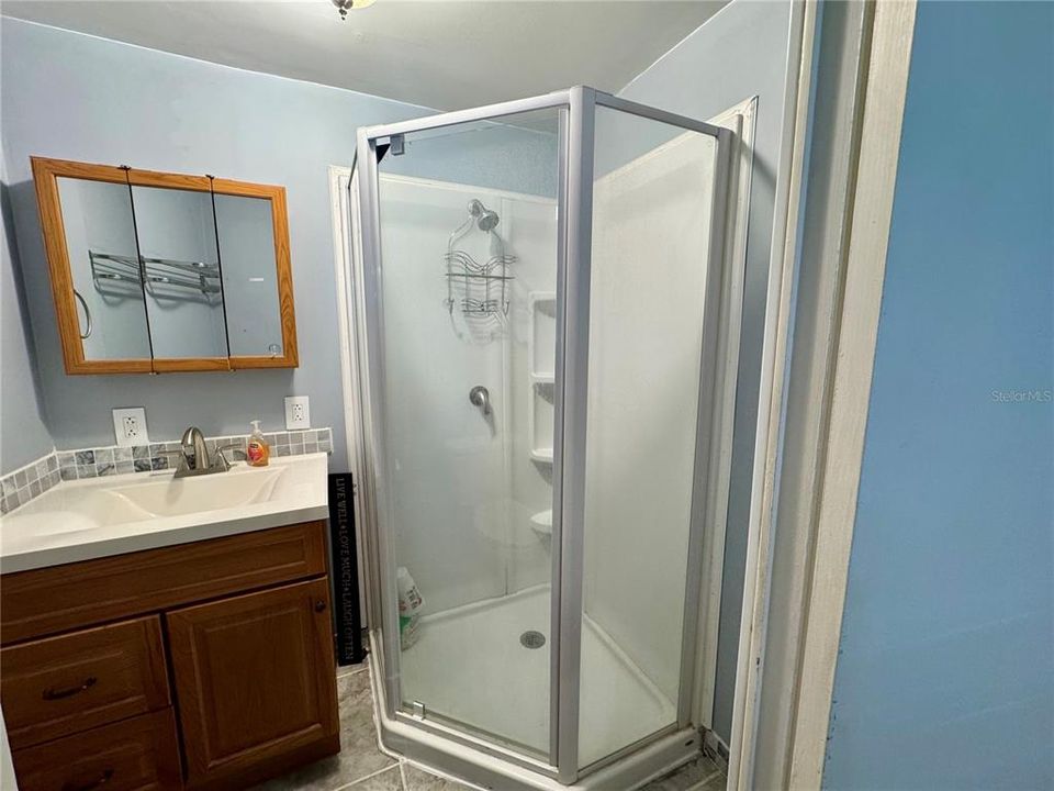 На продажу: $159,900 (2 спален, 2 ванн, 864 Квадратных фут)