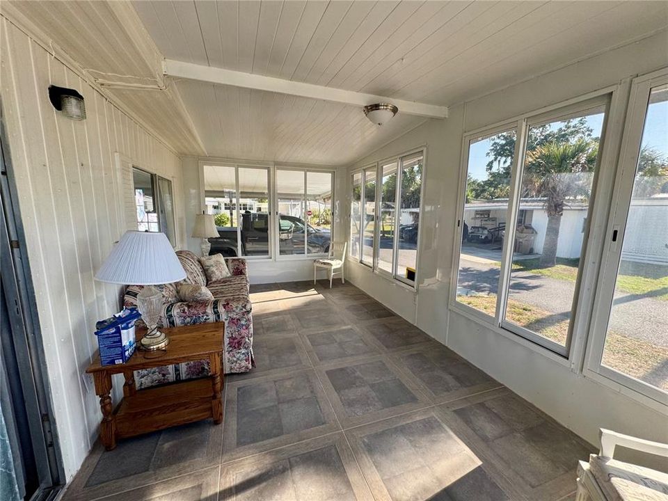 На продажу: $159,900 (2 спален, 2 ванн, 864 Квадратных фут)