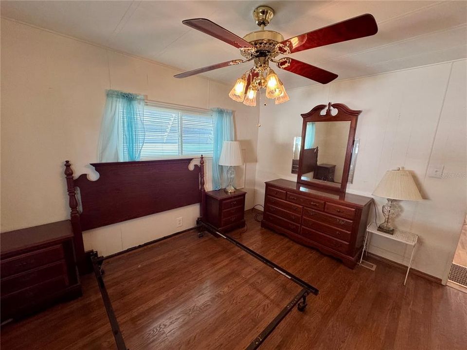 На продажу: $159,900 (2 спален, 2 ванн, 864 Квадратных фут)