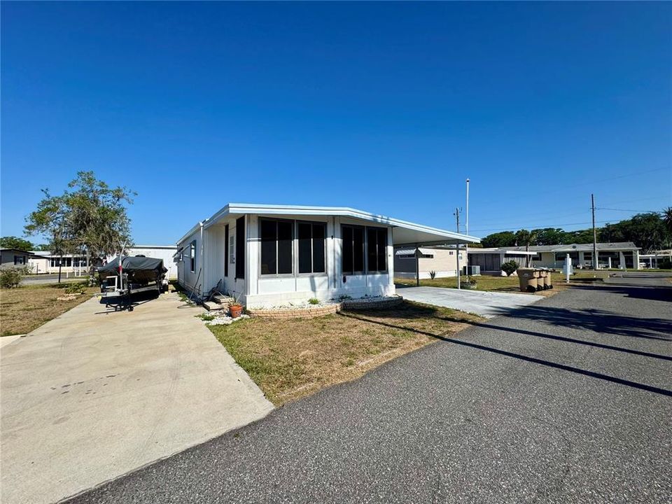 На продажу: $159,900 (2 спален, 2 ванн, 864 Квадратных фут)