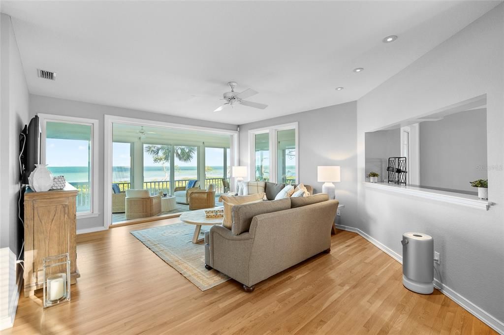 待售: $4,875,000 (4 贝兹, 4 浴室, 3384 平方英尺)