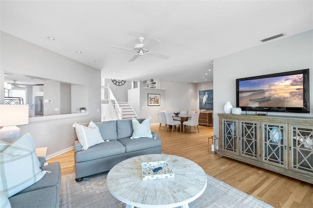 待售: $4,875,000 (4 贝兹, 4 浴室, 3384 平方英尺)