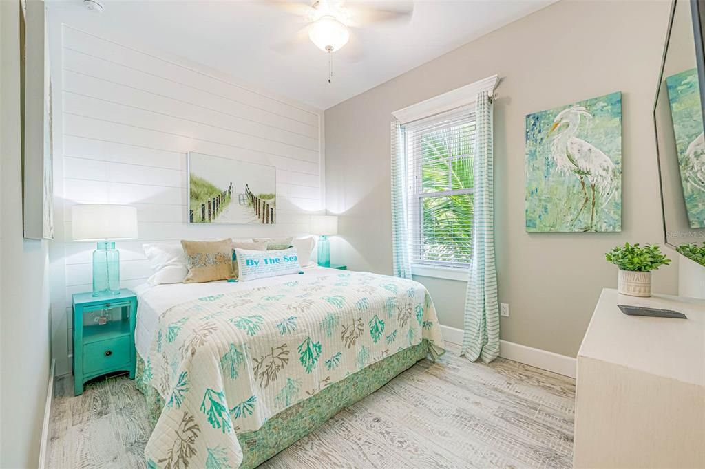 Active With Contract: $3,795,000 (7 beds, 7 baths, 3514 Square Feet)