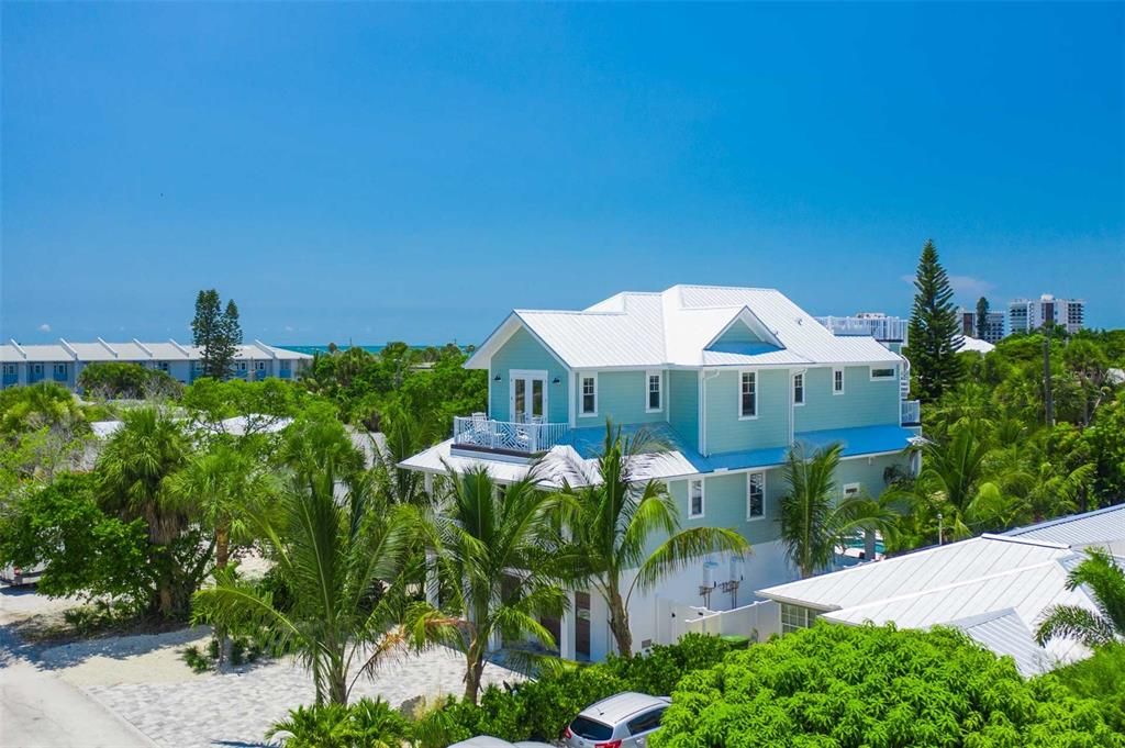 Active With Contract: $3,795,000 (7 beds, 7 baths, 3514 Square Feet)