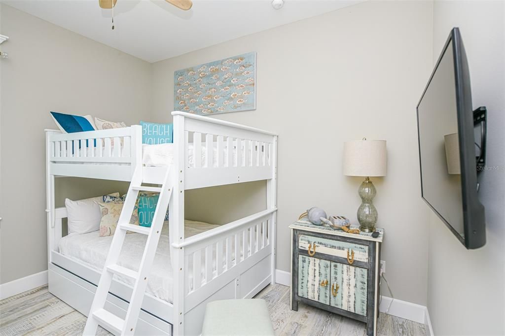 Active With Contract: $3,795,000 (7 beds, 7 baths, 3514 Square Feet)