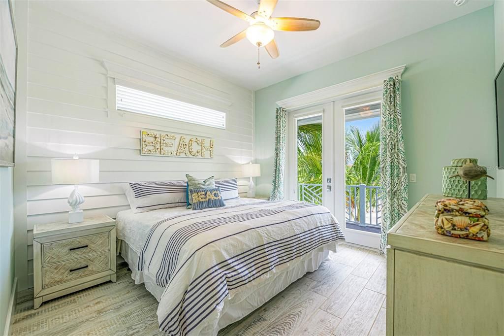 Active With Contract: $3,795,000 (7 beds, 7 baths, 3514 Square Feet)