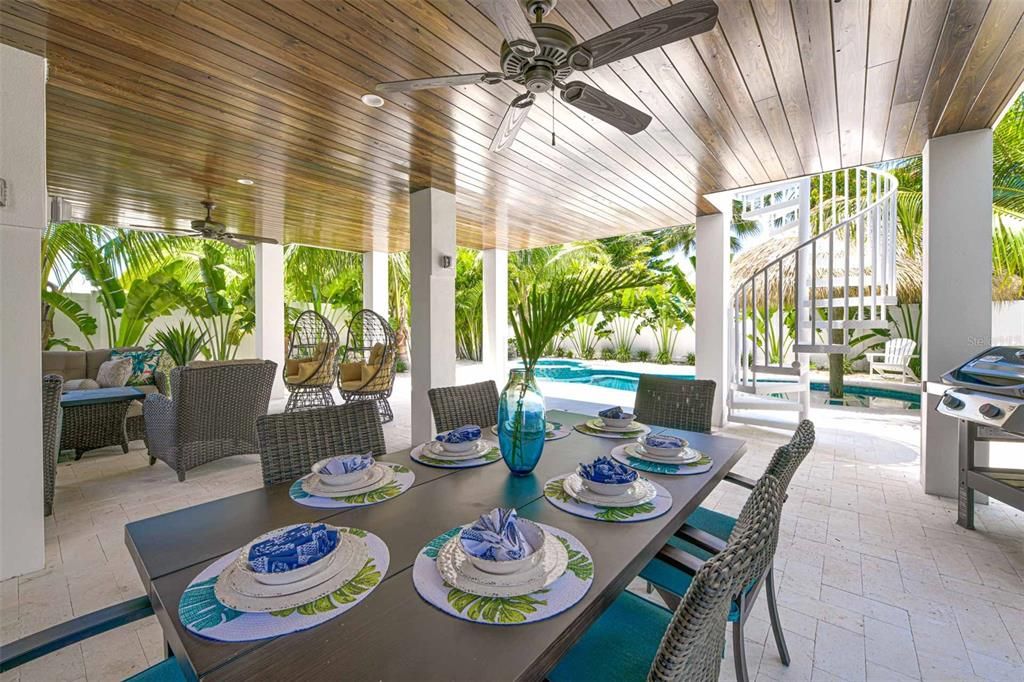 Active With Contract: $3,795,000 (7 beds, 7 baths, 3514 Square Feet)