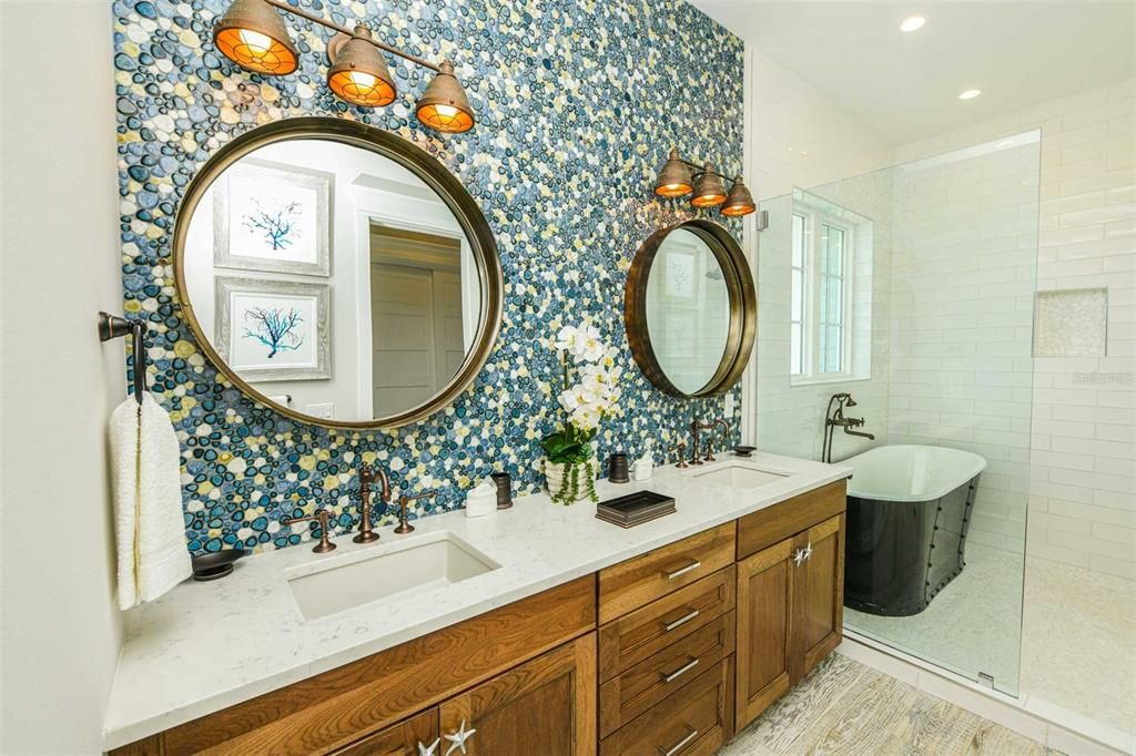 Active With Contract: $3,795,000 (7 beds, 7 baths, 3514 Square Feet)