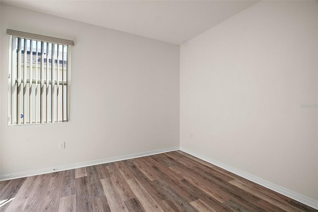 For Sale: $369,900 (3 beds, 2 baths, 1621 Square Feet)