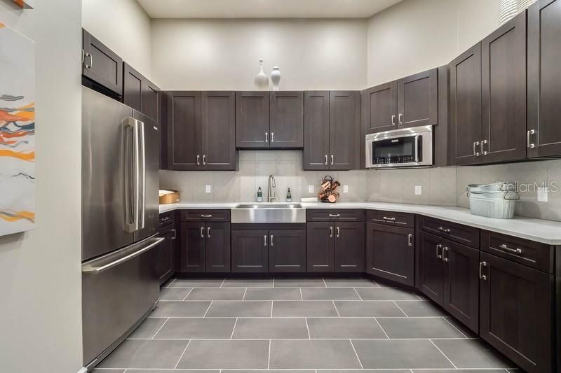 For Sale: $369,900 (3 beds, 2 baths, 1621 Square Feet)