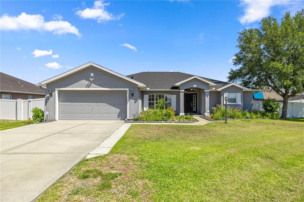 最近售出: $284,750 (3 贝兹, 2 浴室, 2116 平方英尺)