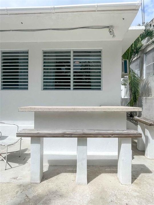 For Sale: $349,000 (3 beds, 1 baths, 793 Square Feet)