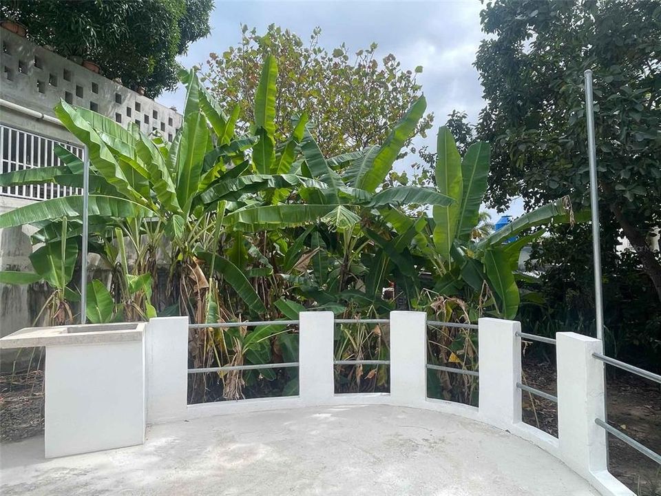 For Sale: $349,000 (3 beds, 1 baths, 793 Square Feet)