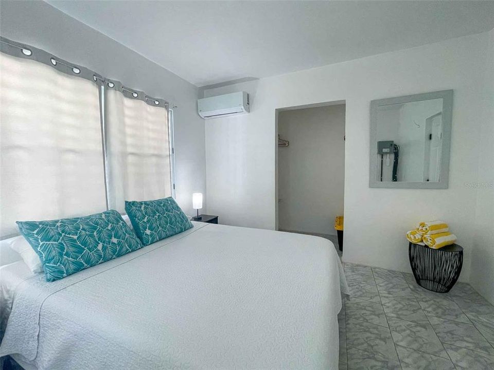 For Sale: $349,000 (3 beds, 1 baths, 793 Square Feet)